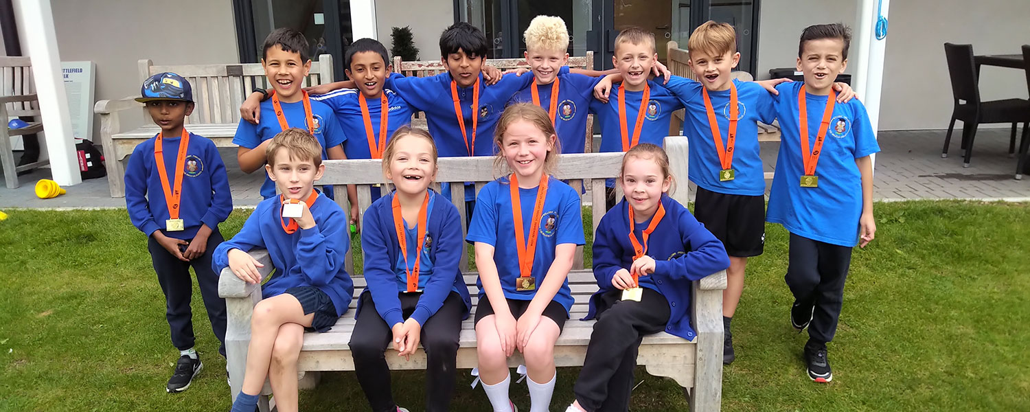 Y3-4-Cricket-team-gold-medalists-Oct-21